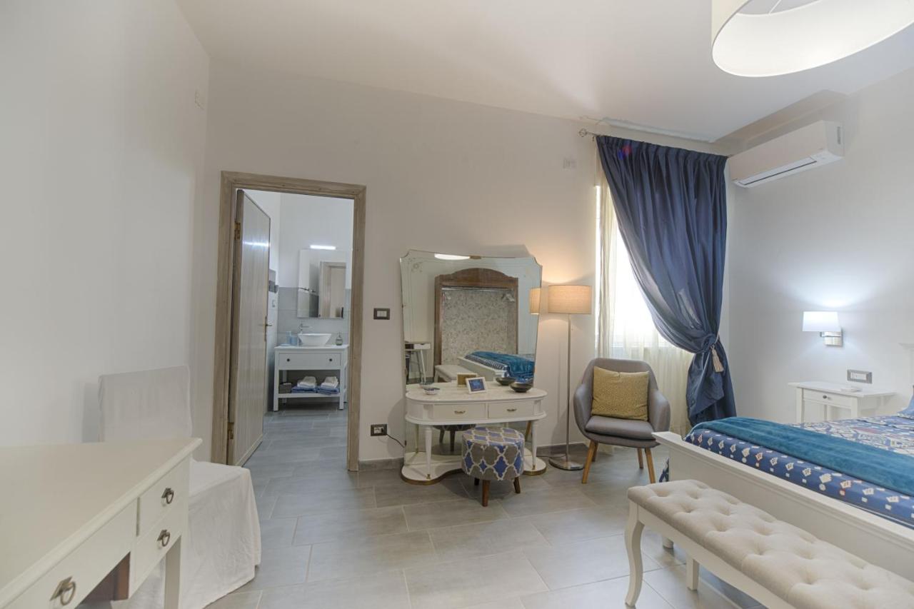 Cozy Guest House Downtown Olbia Exterior photo